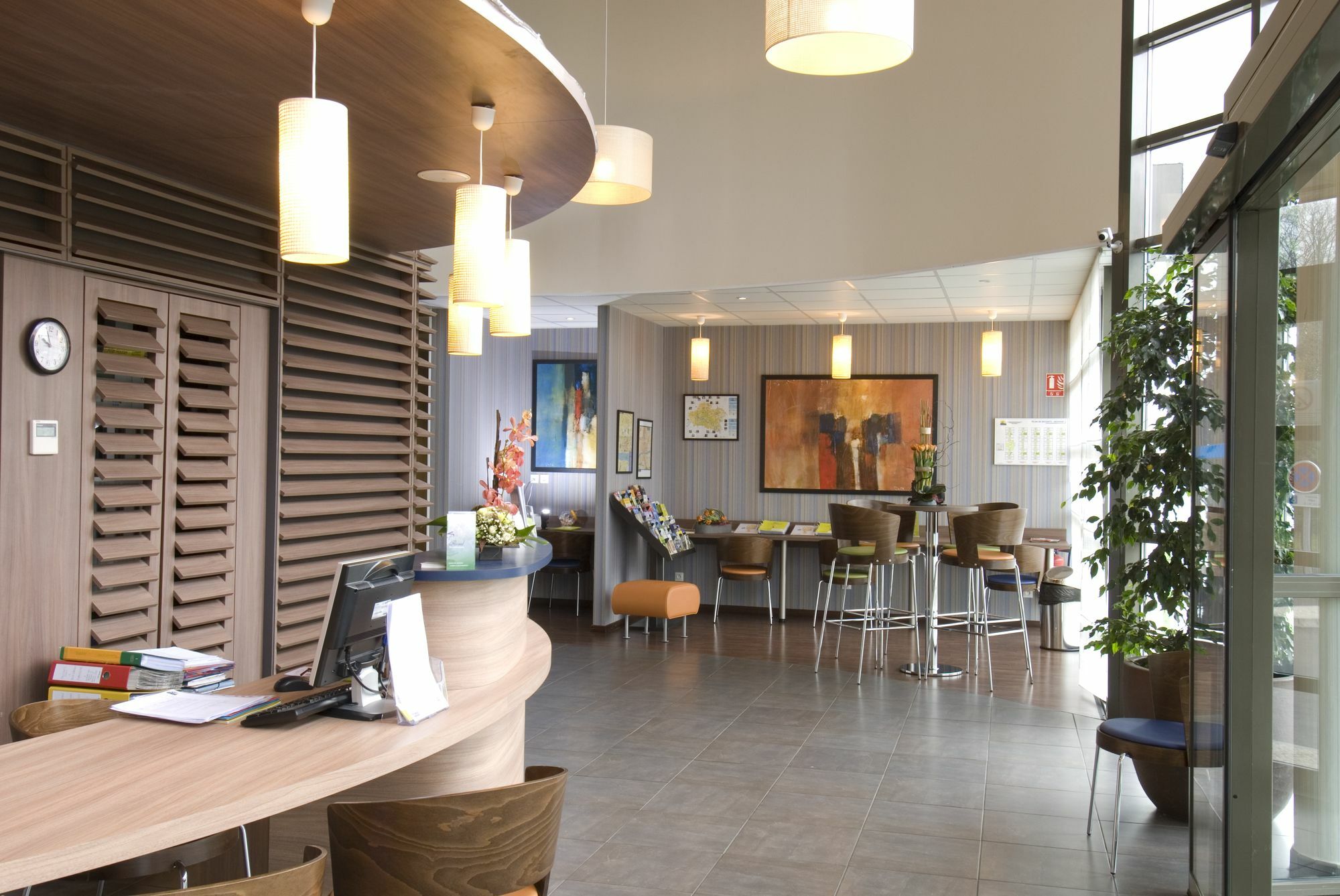 Suite-Home Orléans-Saran Exterior foto